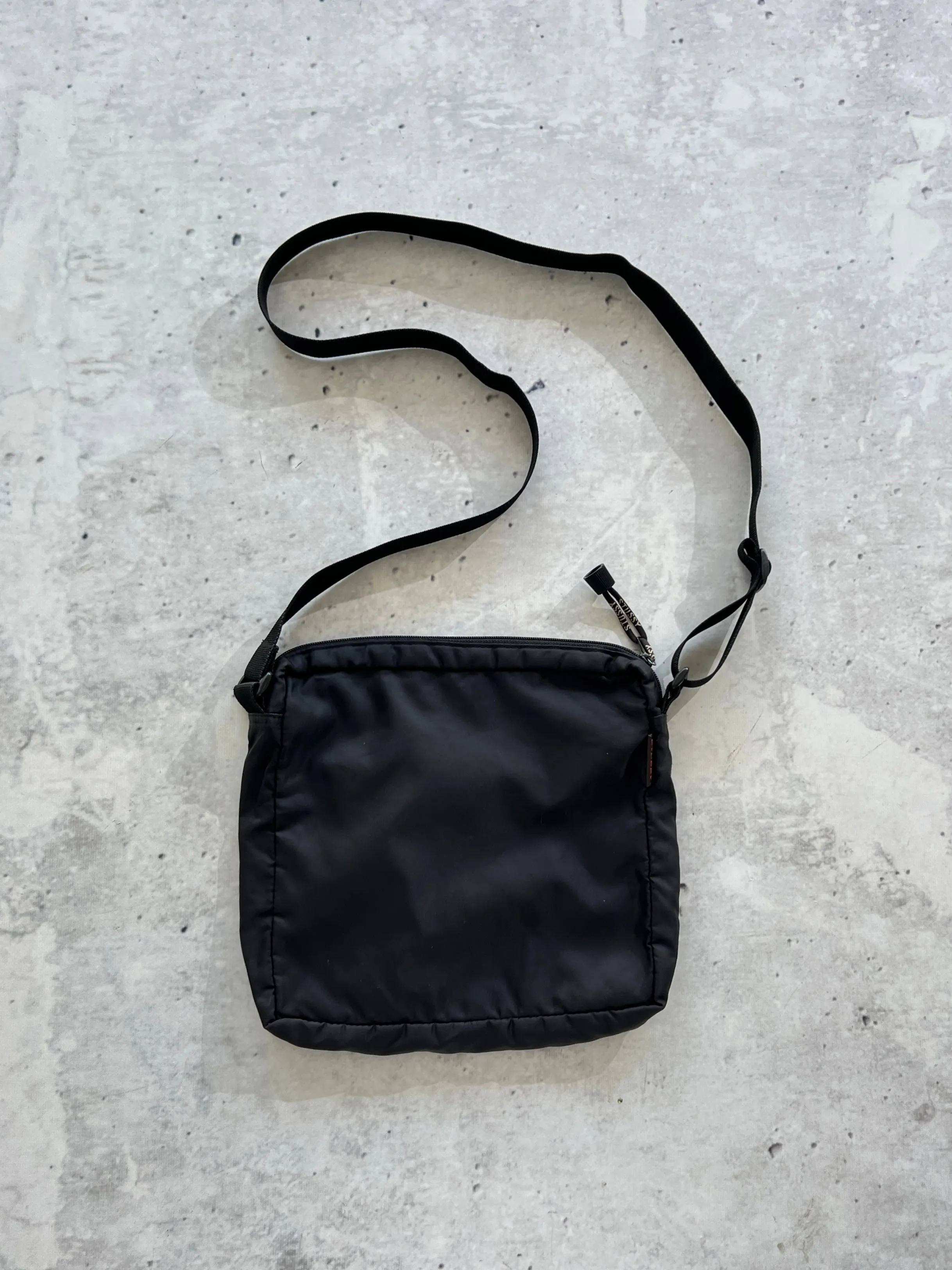 90's Stussy nylon shoulder / side bag (one size)