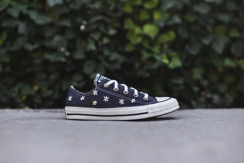 Converse     wmns chuck taylor all star low  ox