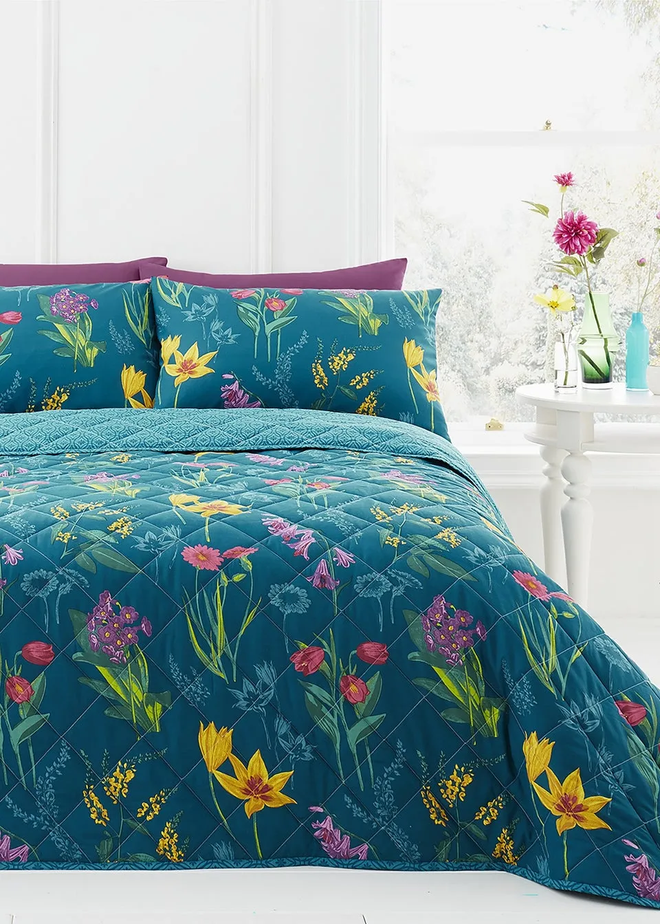 Dreams & Drapes Ingrid Blue Duvet Cover Set