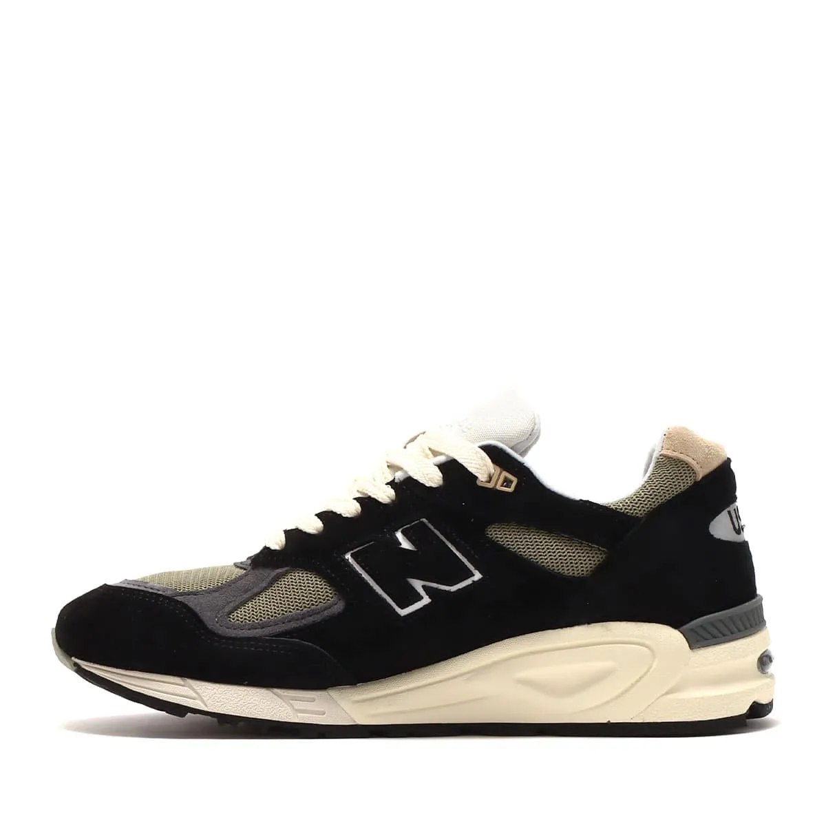 NEW BALANCE M990TE2