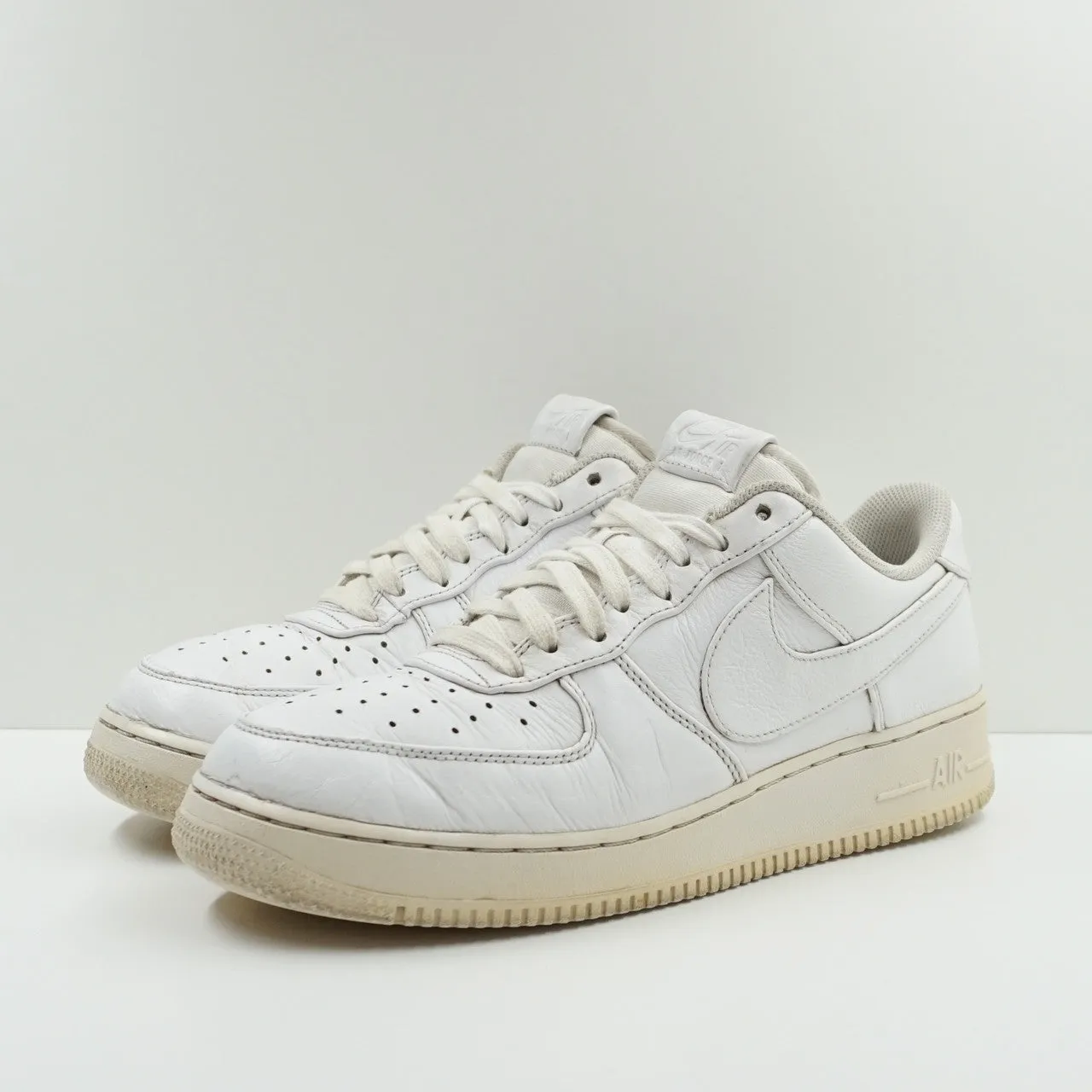 Nike Air Force 1 Low Premium Oversized Swoosh White