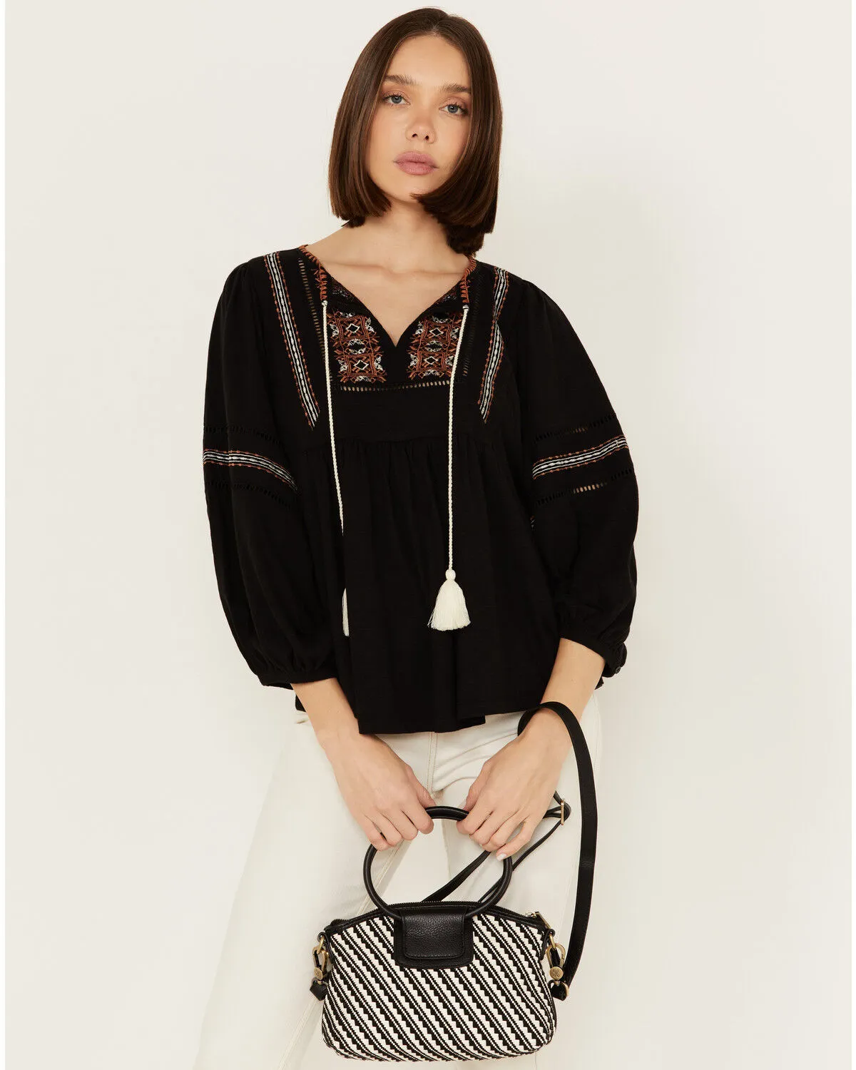 Product Name:  Hobo Women's Sheila Top Zip Crossbody Bag