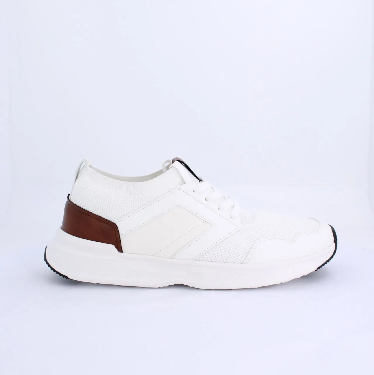 SIRIUS MENS LACEUP TRAINERS- WHITE