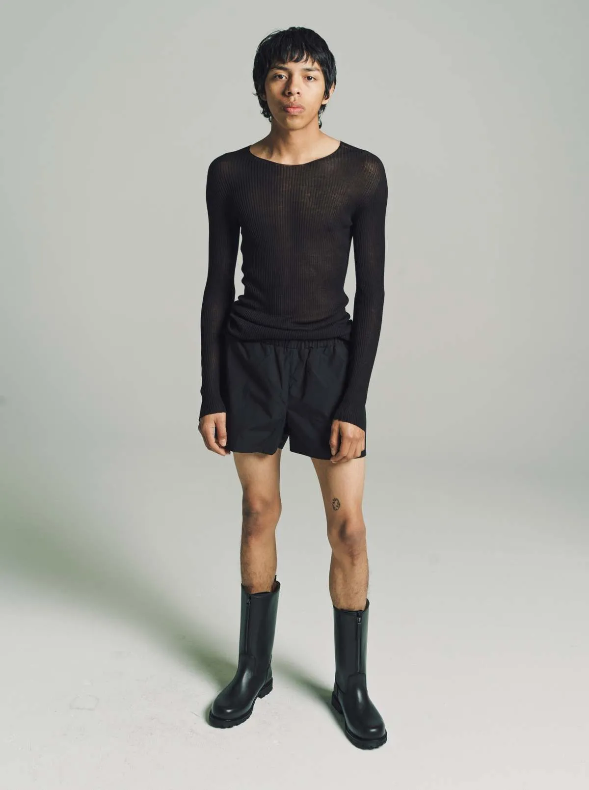 Waxed Cotton Short - Black